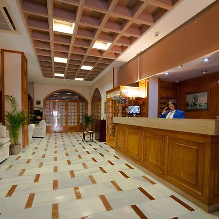 فندق ريجيو 2 كاديز المظهر الخارجي الصورة