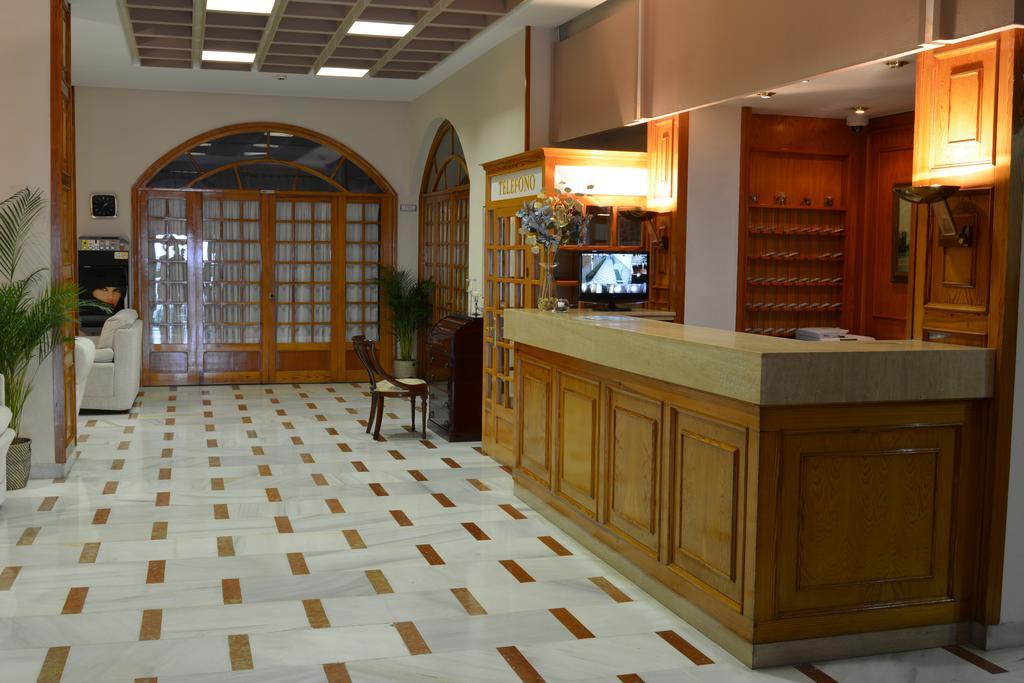 فندق ريجيو 2 كاديز المظهر الخارجي الصورة